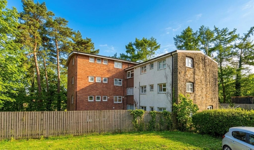 Property photo 1 of 2