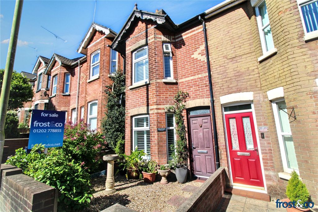 Property photo 1 of 12 Alder Road