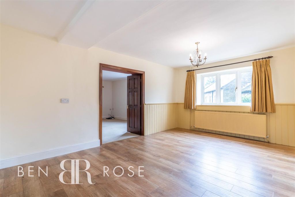 Property photo 3 of 42 Dining Room