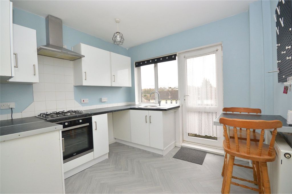 Property photo 3 of 11 Picture No. 21