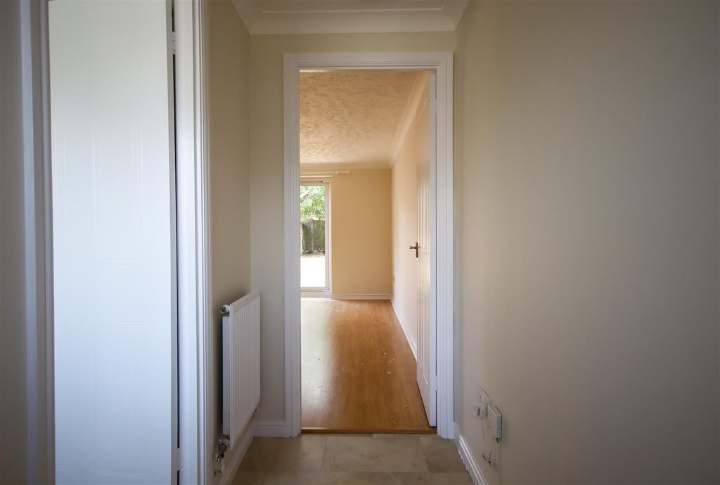 Property photo 3 of 8 Img_8282.Jpg