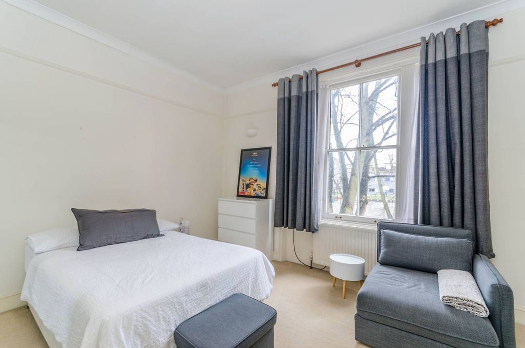 Property photo 2 of 4