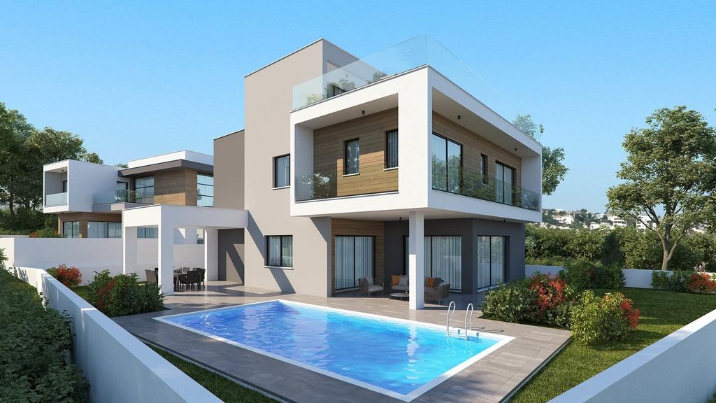 Property photo 2 of 26