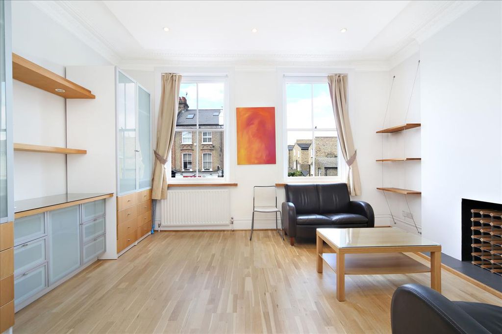 Property photo 1 of 6