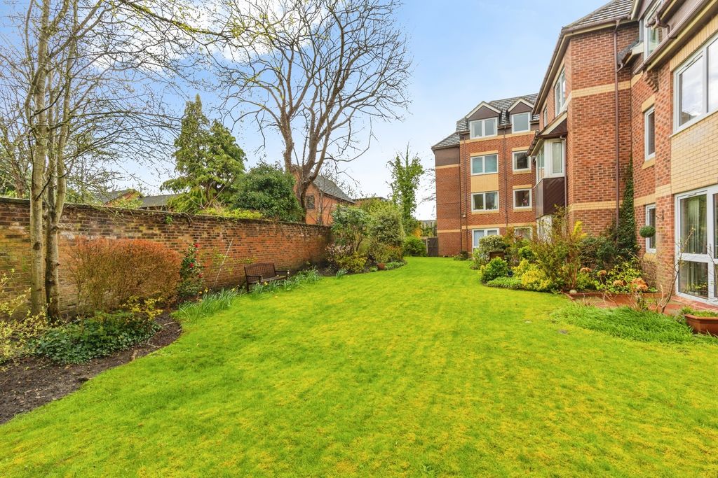 Property photo 1 of 19 Pbox-Img.Jpg