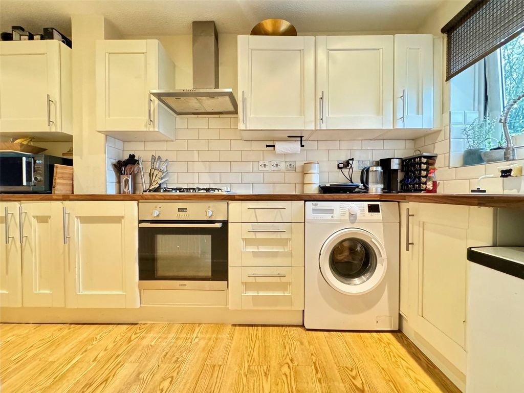 Property photo 2 of 10 Picture No. 02