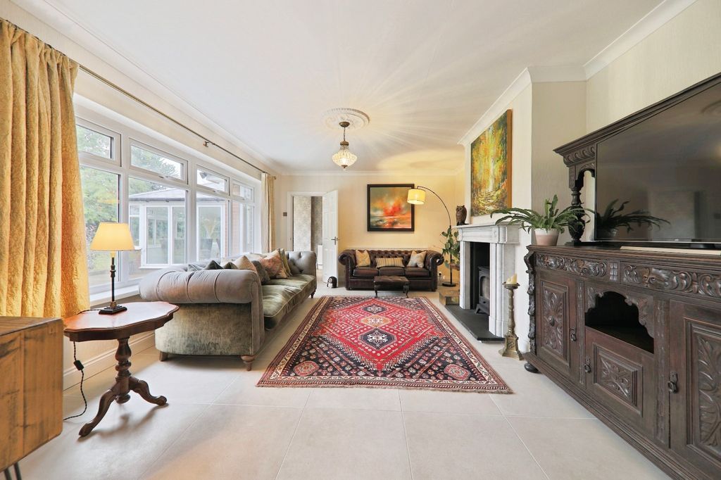 Property photo 2 of 27 5421804