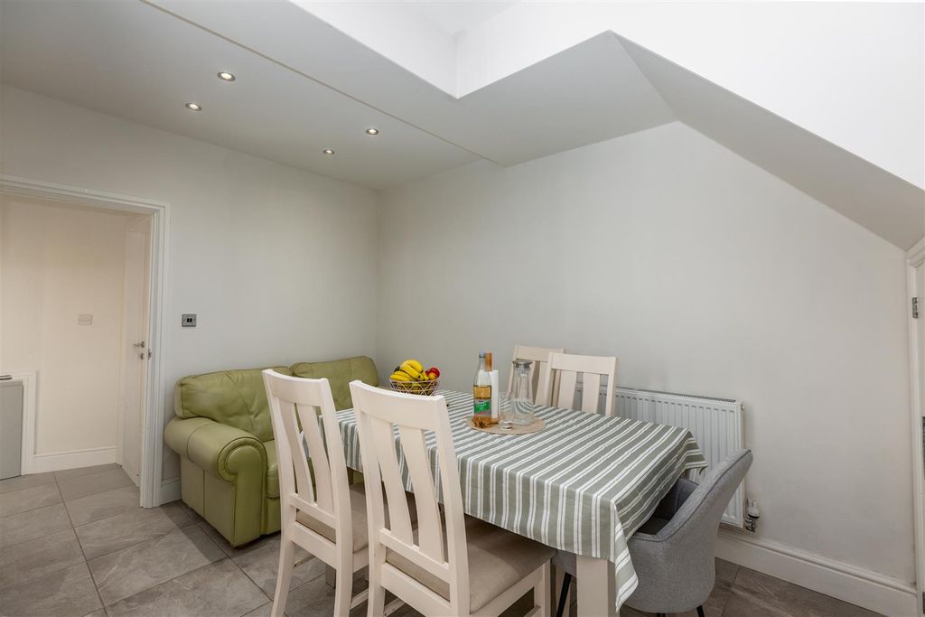 Property photo 3 of 27 Cz0A9792-Edit.Jpg