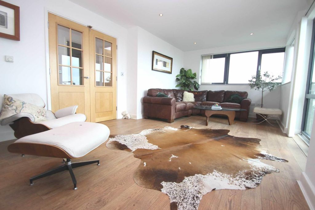 Property photo 2 of 8 Living Room