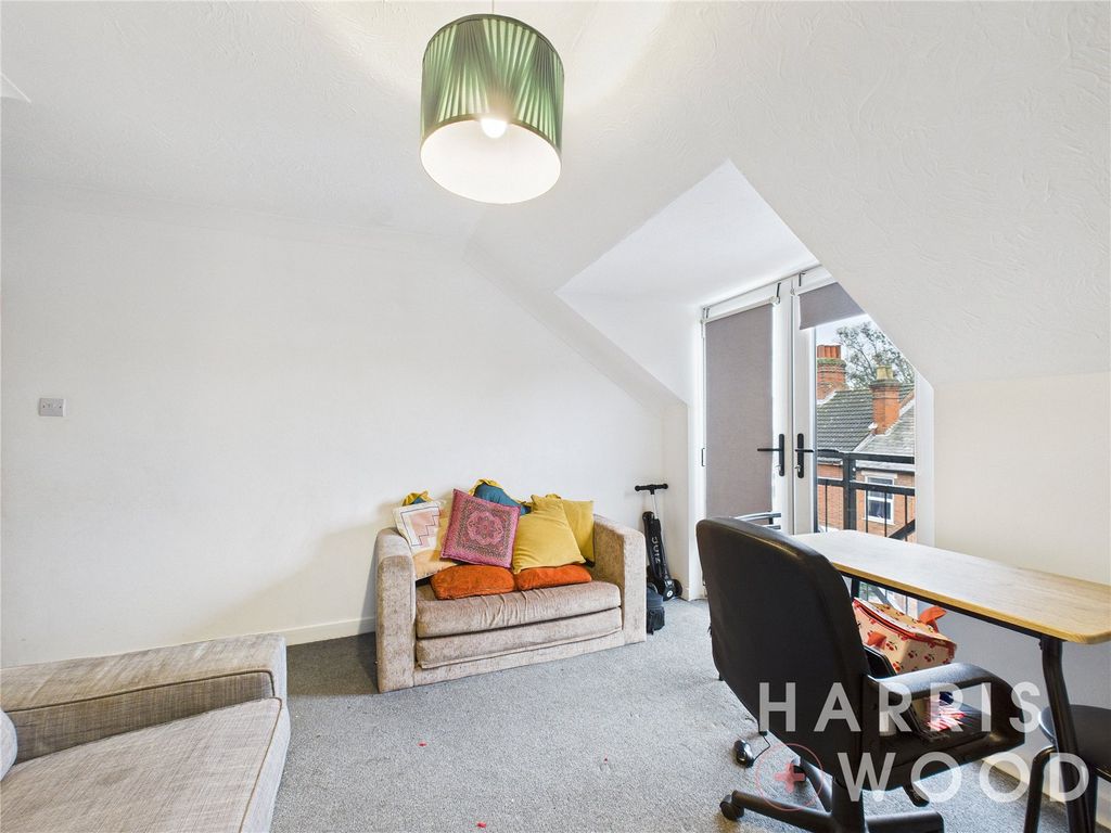 Property photo 3 of 10 Picture No. 06