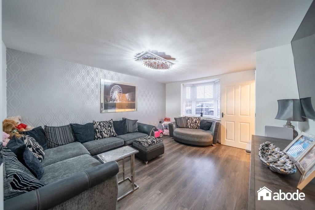 Property photo 2 of 24 Dsc00425-Hdr.Jpg