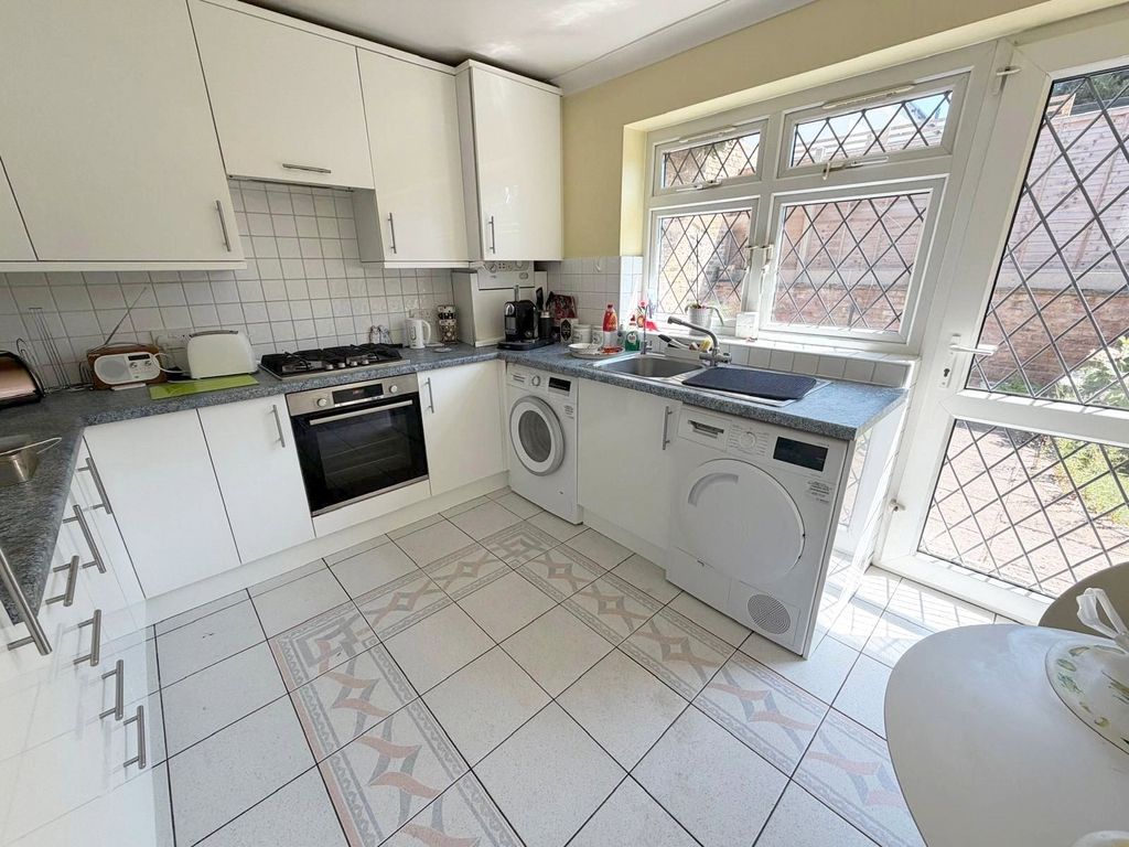 Property photo 3 of 7 Picture No. 04