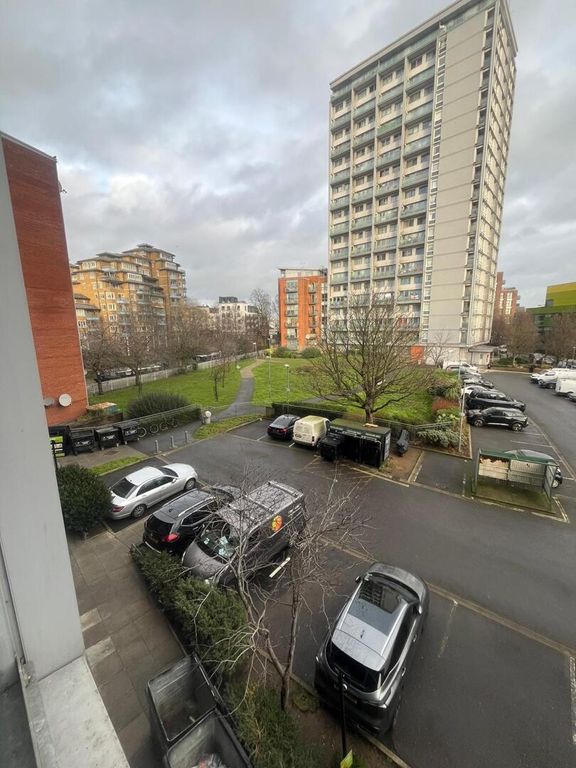 Property photo 2 of 10 Exterior