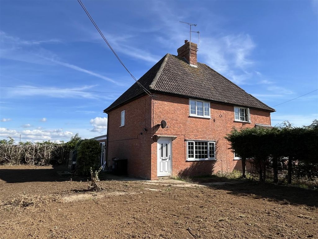 Property photo 1 of 11 Front