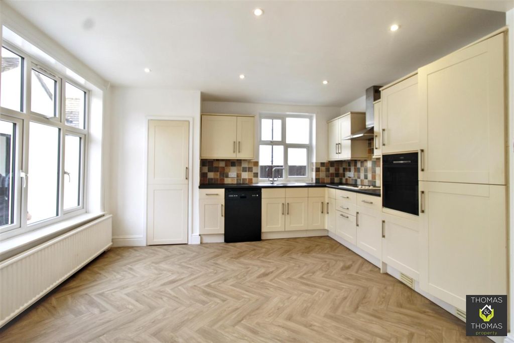 Property photo 3 of 13 _Mg_7715.Jpg