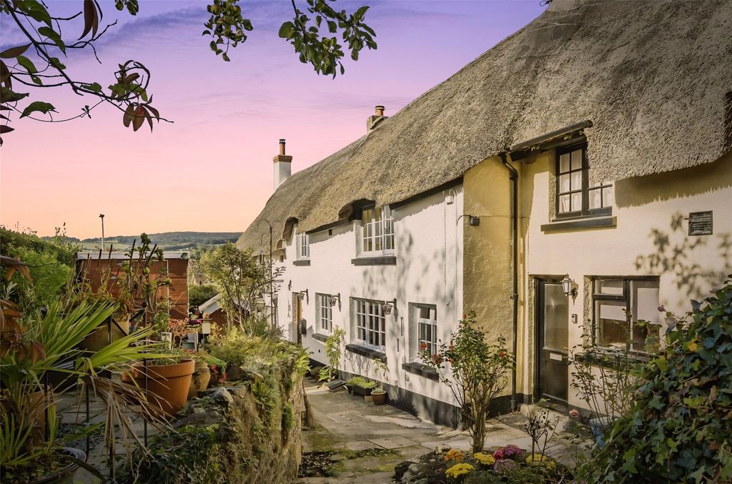 Property photo 1 of 11 Atway Cottages