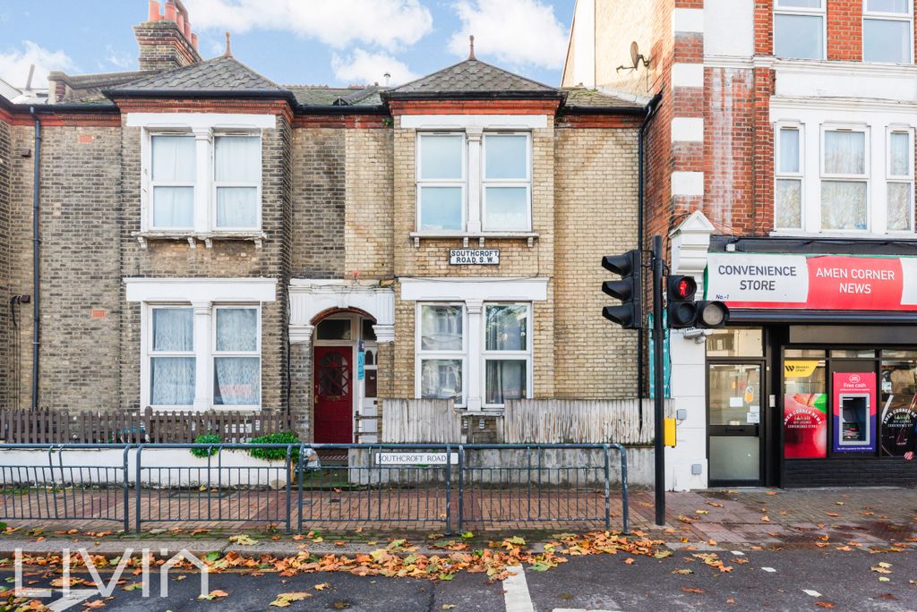 Property photo 2 of 3 Southcroft Road, 2-2