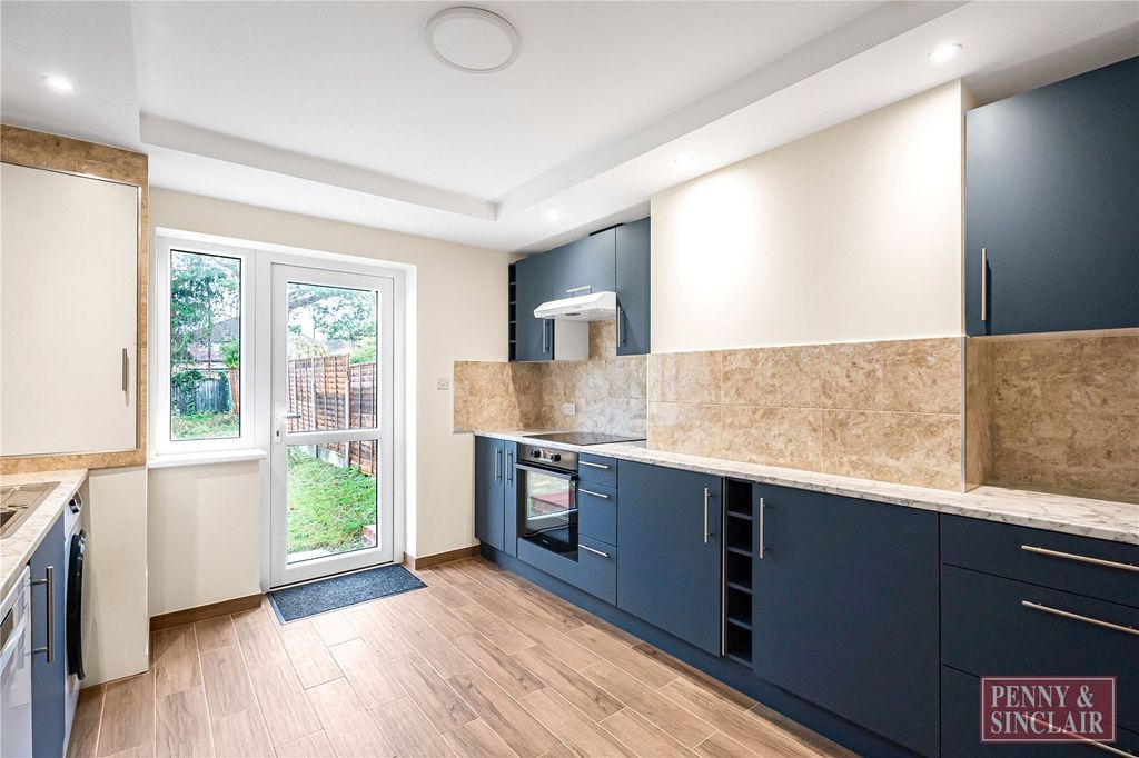 Property photo 1 of 9 Picture No. 04