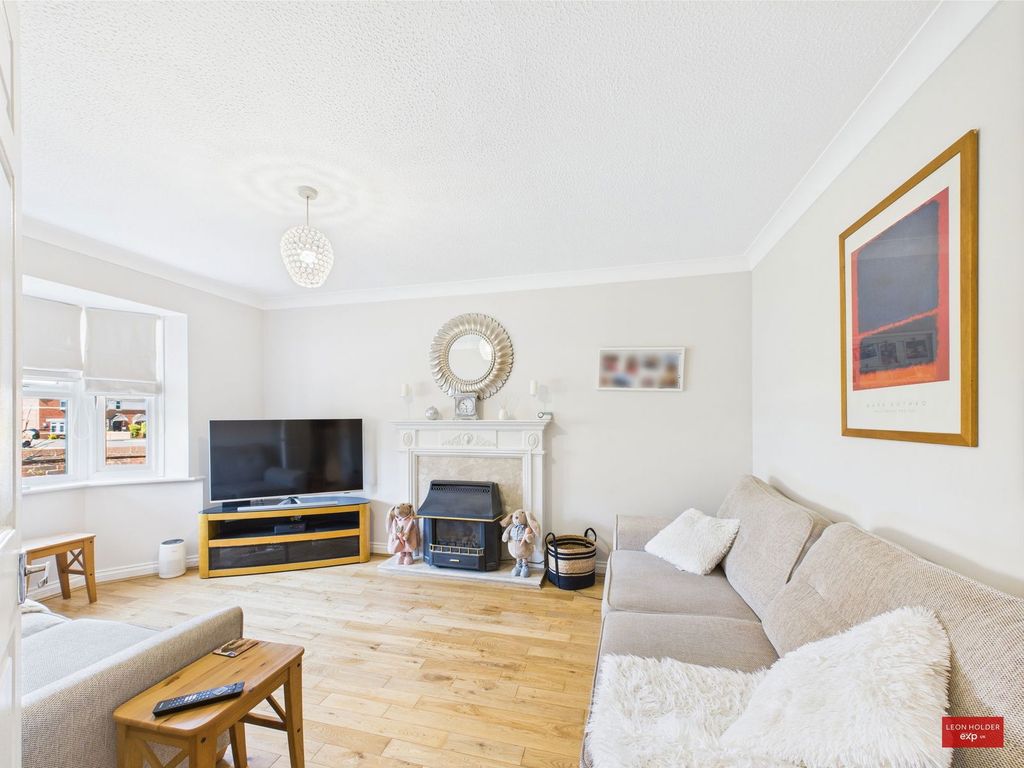 Property photo 3 of 20