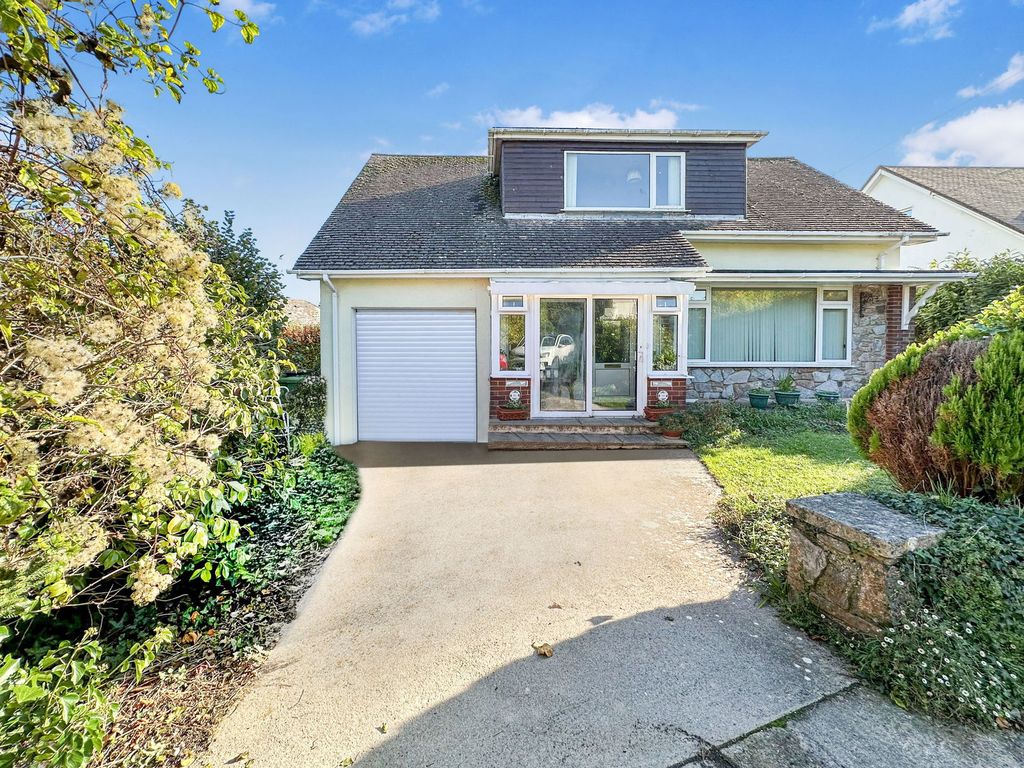 Property photo 1 of 21