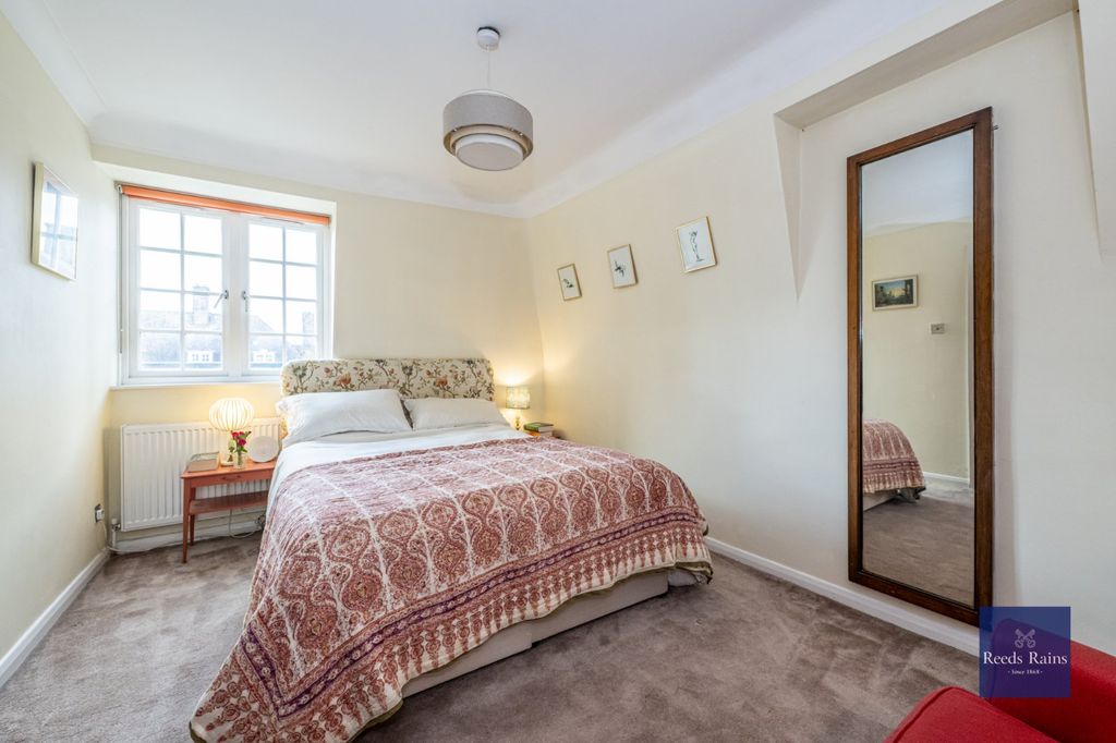 Property photo 3 of 12 Picture No. 10