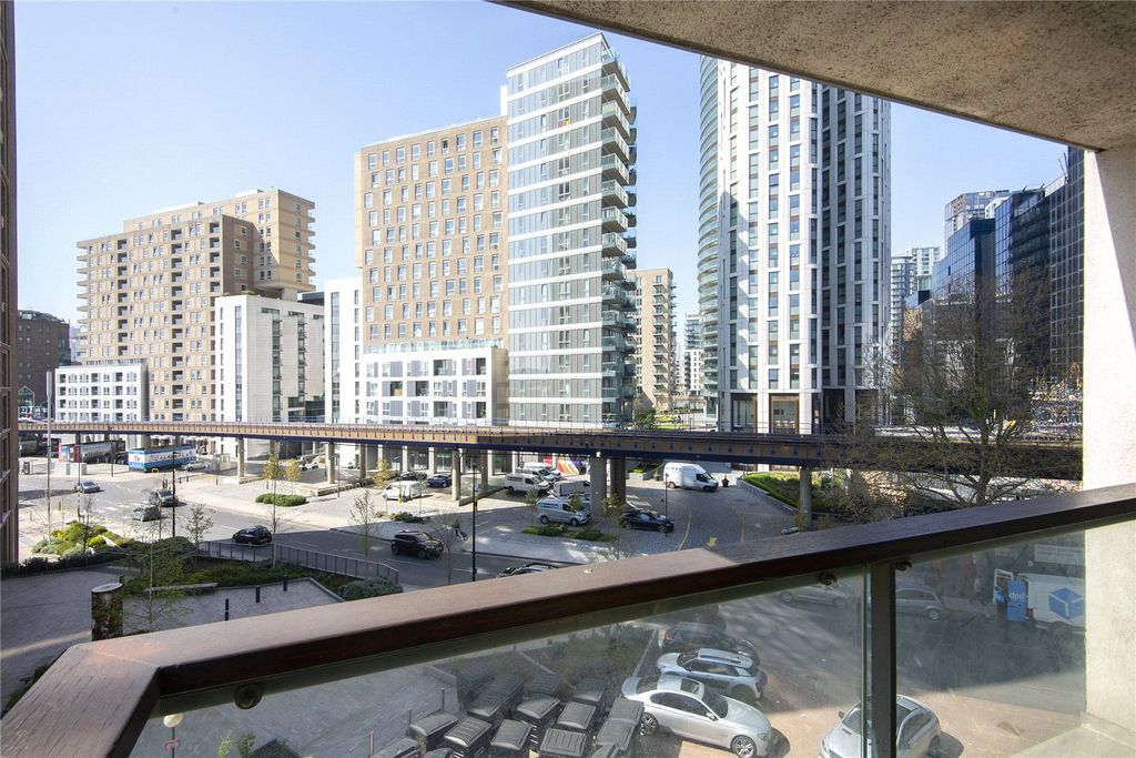 Property photo 3 of 6