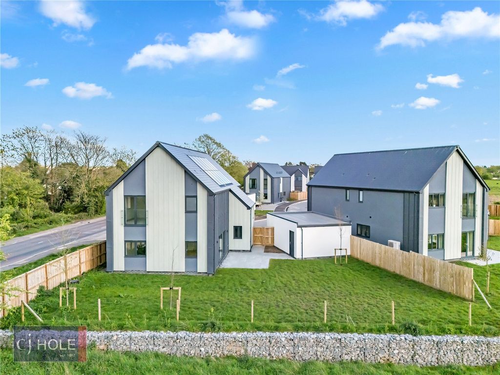 Property photo 2 of 19 Picture No. 03