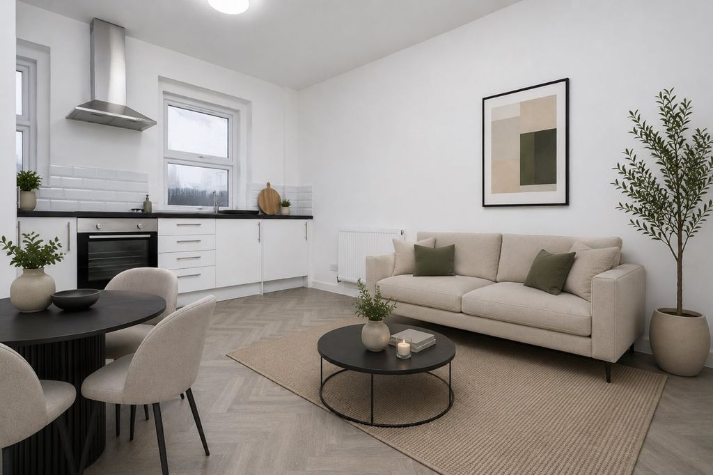 Property photo 1 of 10 19A Lounge Kitchen