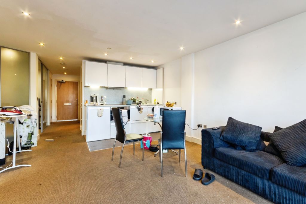 Property photo 2 of 11 Photography