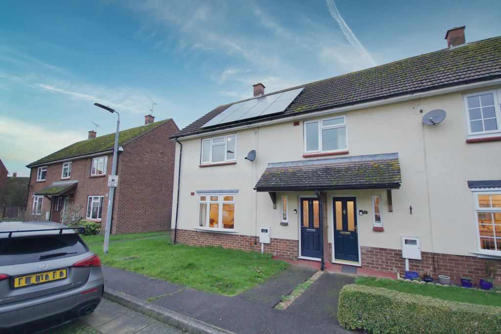 Property photo 1 of 12