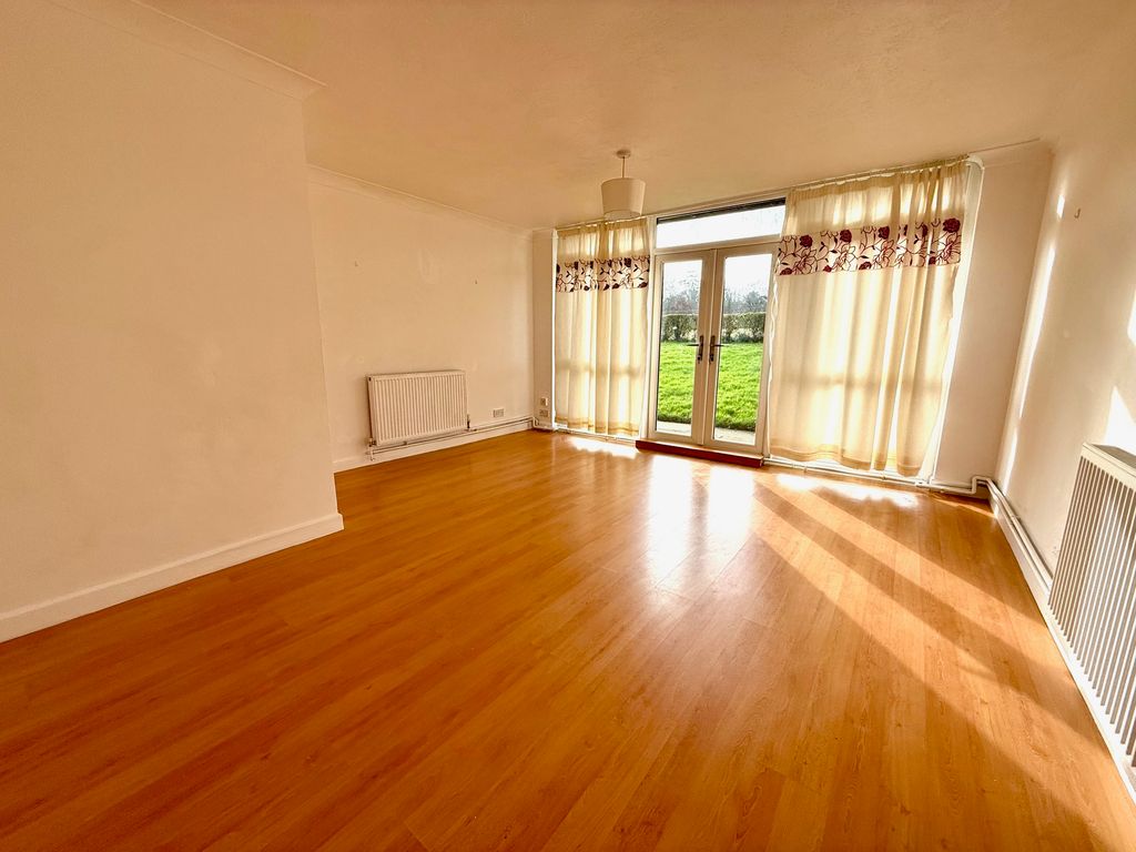 Property photo 2 of 6 Img_9415