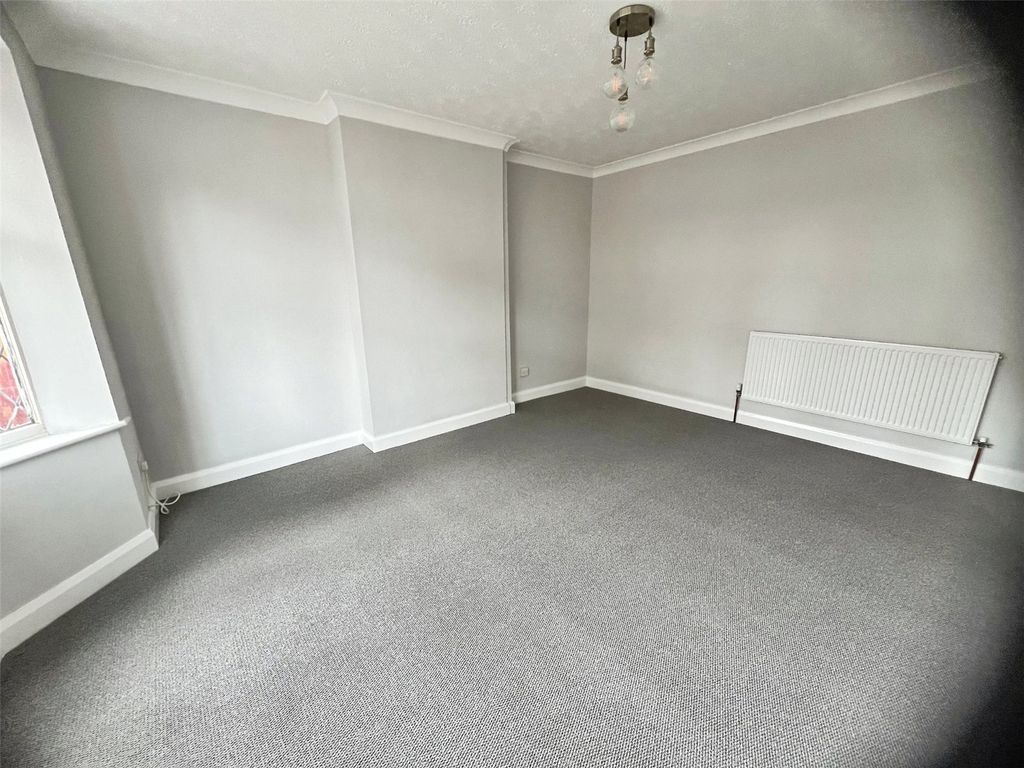 Property photo 3 of 13 Living Room