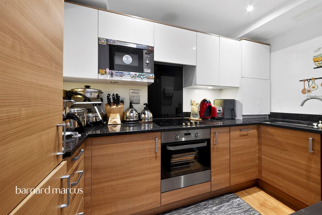 Property photo 2 of 13