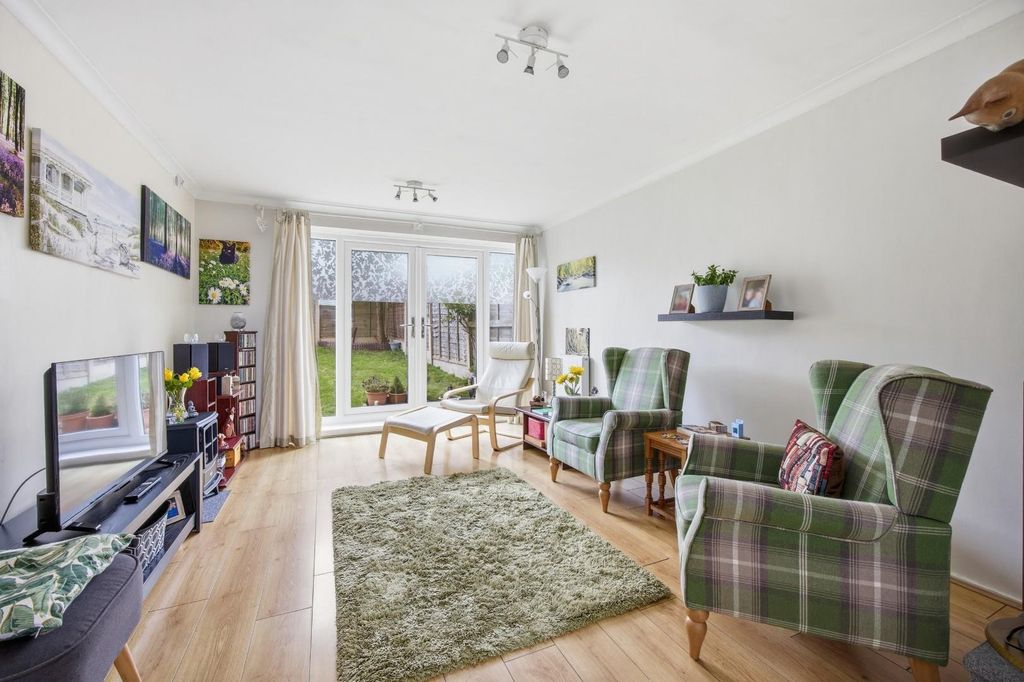 Property photo 3 of 15