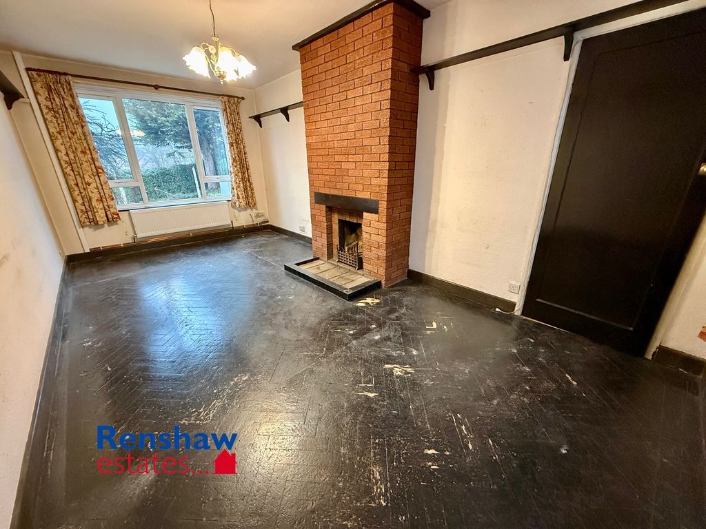 Property photo 2 of 15 L (1)