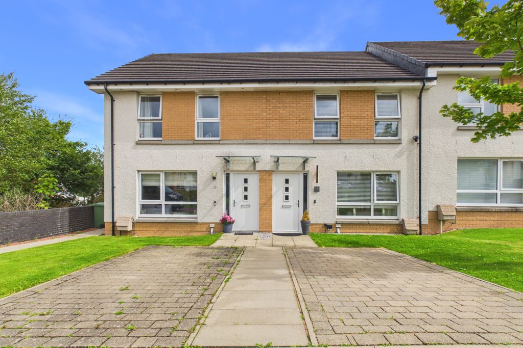 Property photo 1 of 36 Cam05526G0-Pr0175-Still027