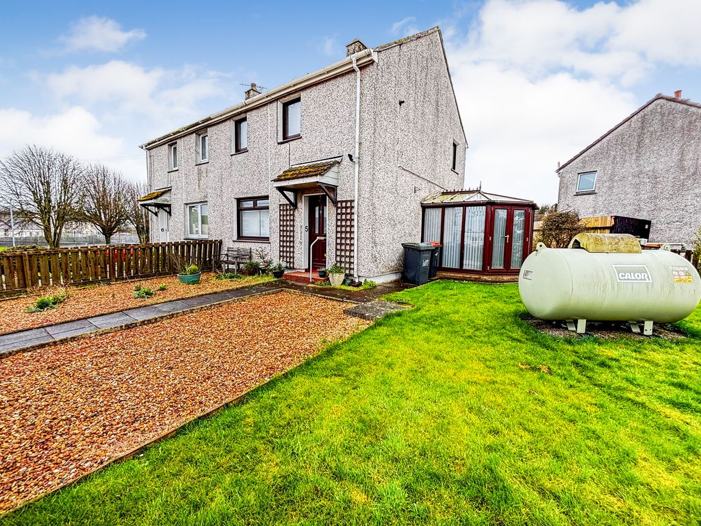 Property photo 1 of 8 Front