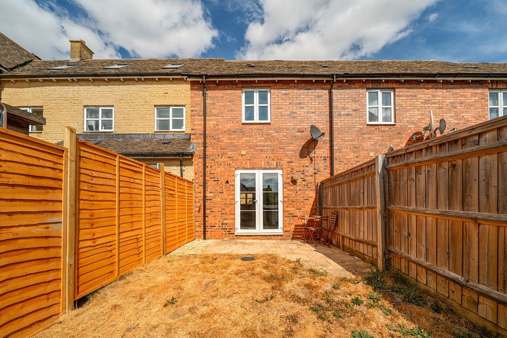 Property photo 2 of 10 1511364 (3)