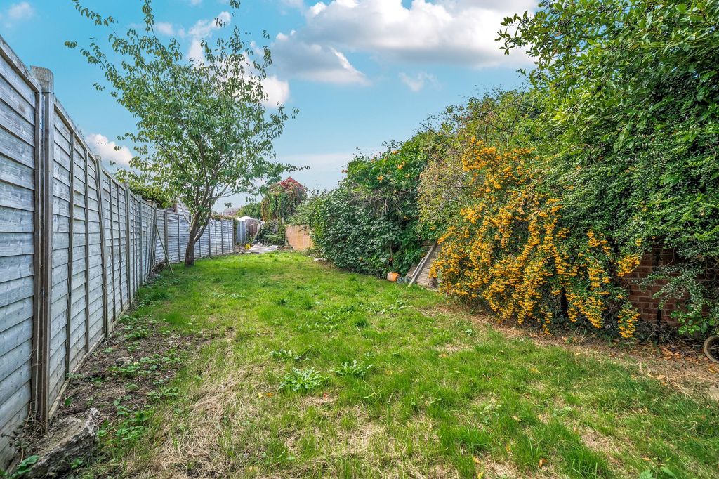 Property photo 2 of 22