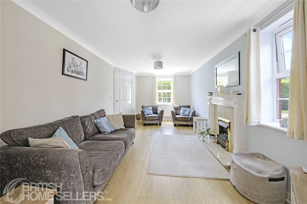 Property photo 3 of 18 Picture No. 10