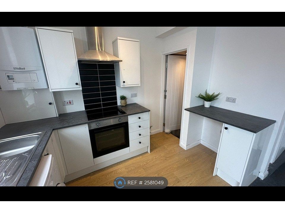 Property photo 1 of 30 Kitchen
