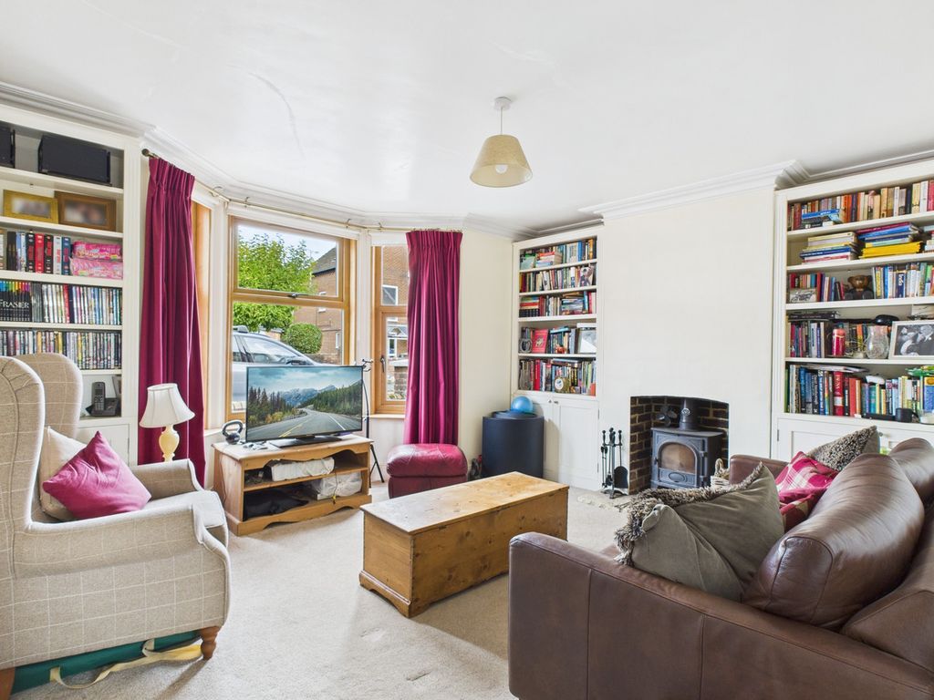 Property photo 1 of 12