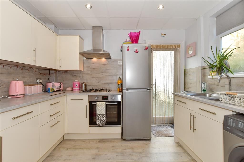 Property photo 3 of 13 Kitchen
