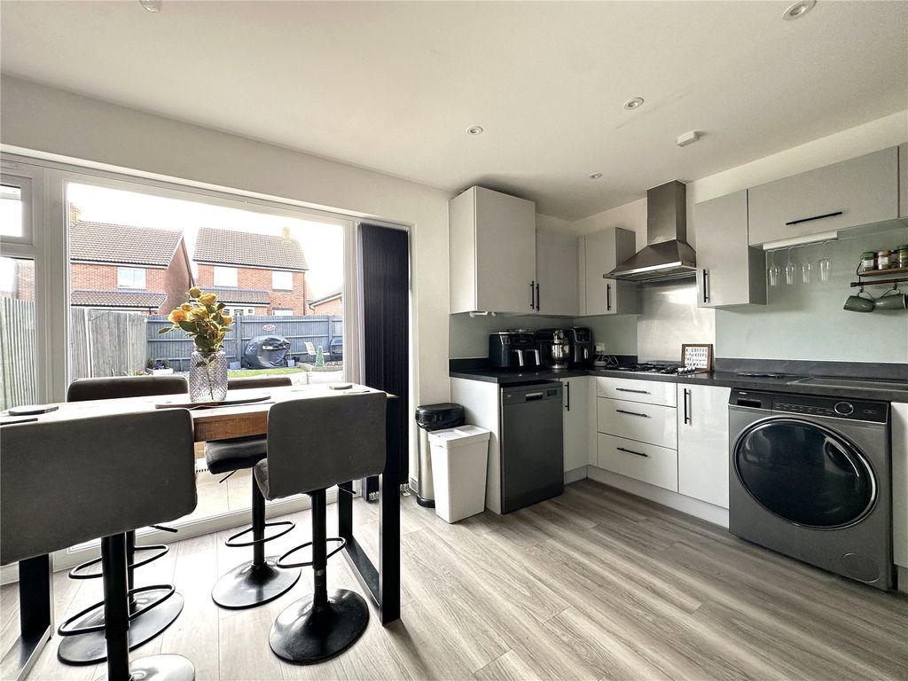 Property photo 3 of 19 Picture No. 07