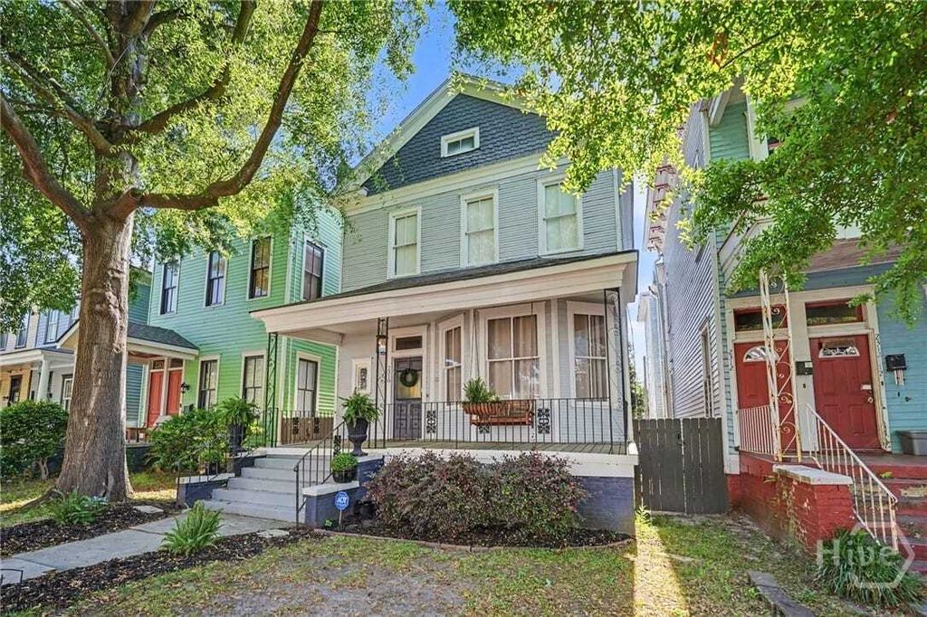 Property photo 1 of 31