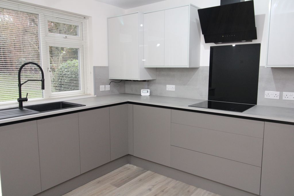 Property photo 2 of 15 Img_5593