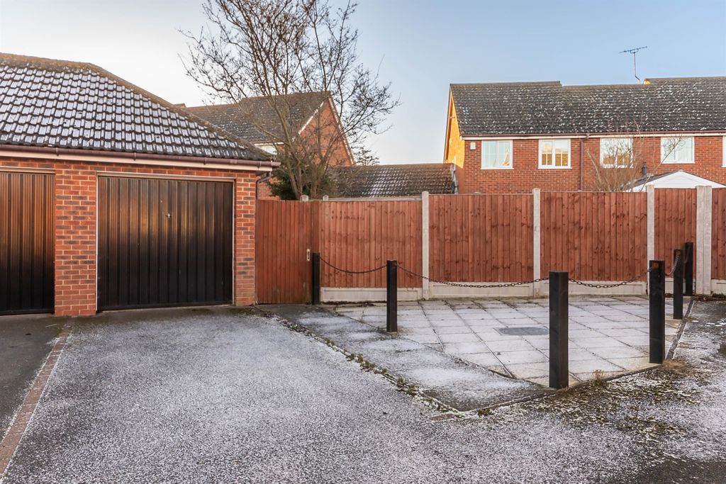 Property photo 2 of 14 Rear Garden