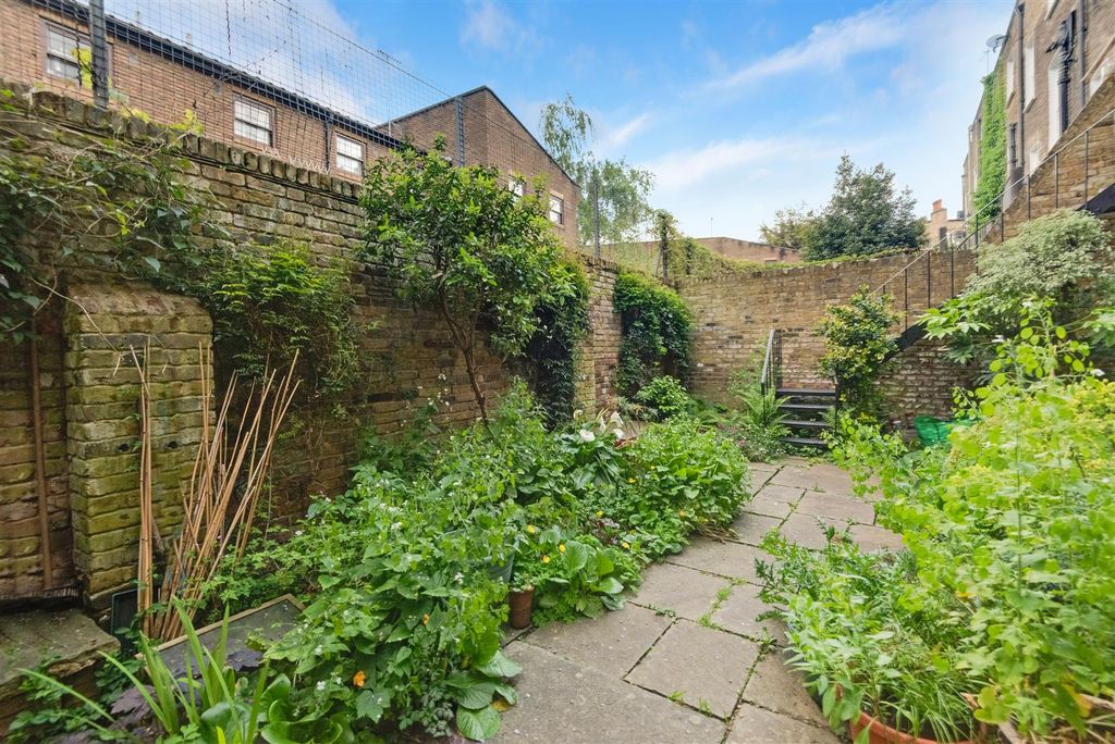 Property photo 2 of 12 49769  Hi Res (11).Jpg