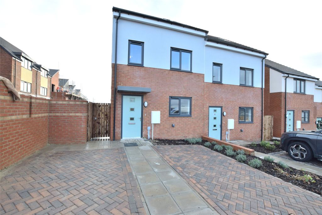 Property photo 1 of 10 External