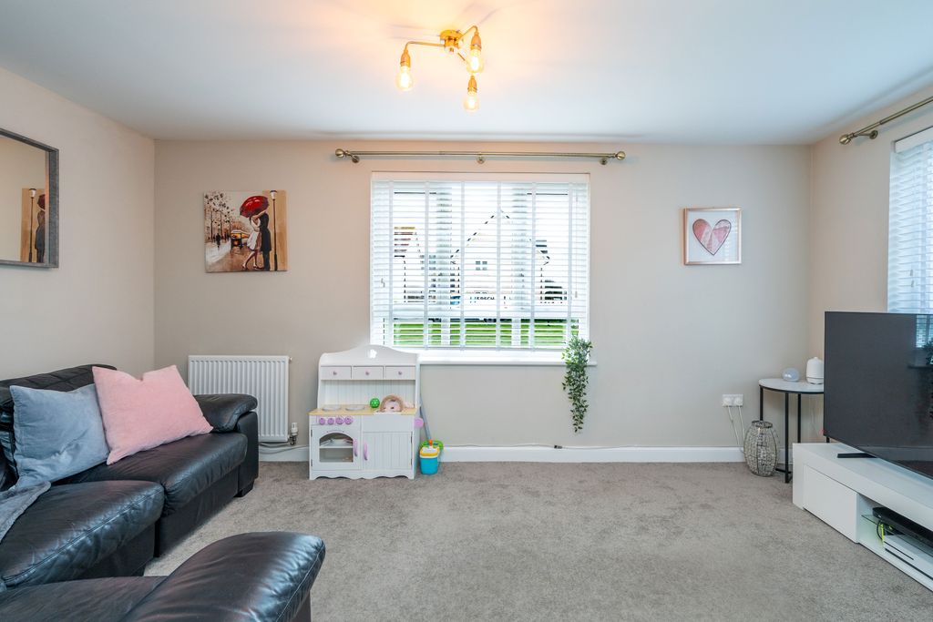 Property photo 2 of 24 Property Image 2